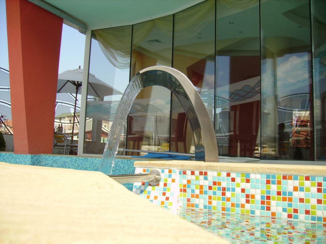 Fresh Family Hotel ラヴダ エクステリア 写真