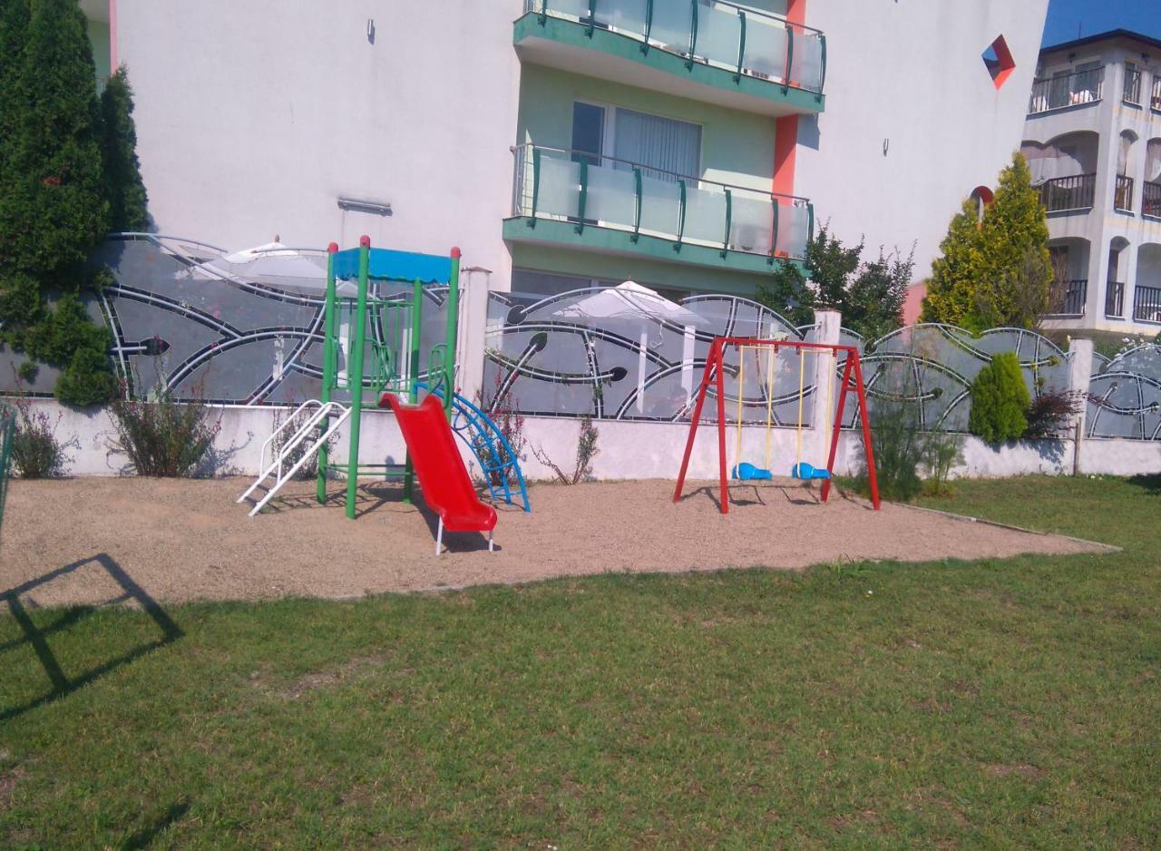 Fresh Family Hotel ラヴダ エクステリア 写真